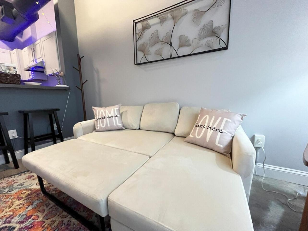 Local Modern Getaway - Ground Floor Apartment คลีฟแลนด์ ภายนอก รูปภาพ